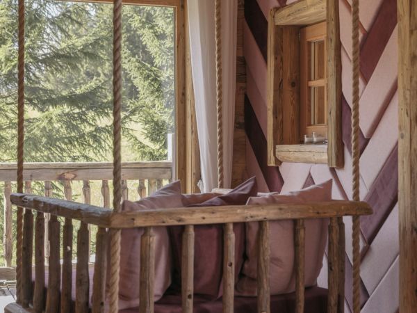 laposch-hoamat-chalet-adults.jpg